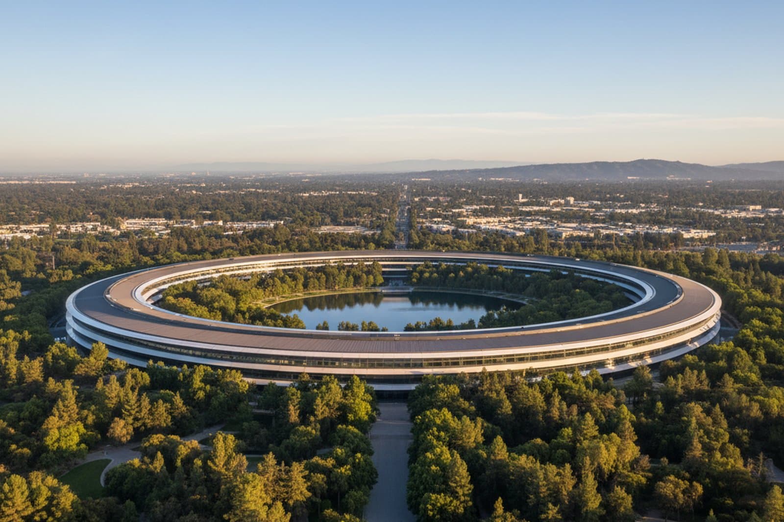 Apple Park — Cupertino 全球科技地标