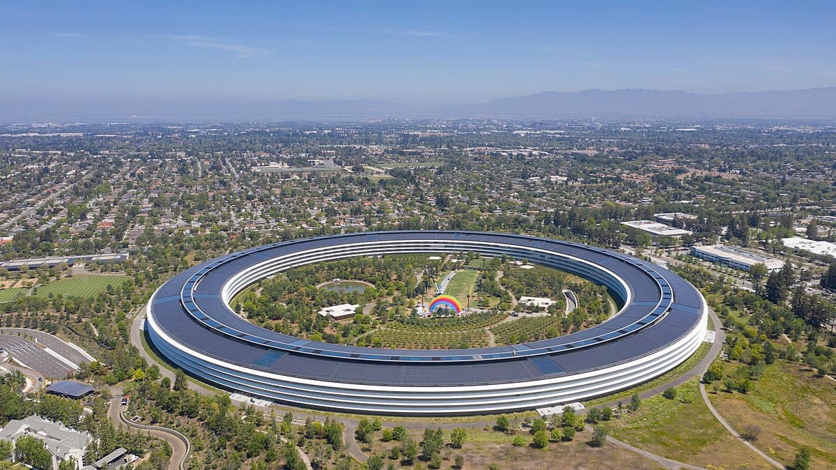 Apple Park 航拍 — Cupertino 的全球科技地标